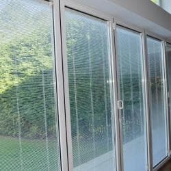 The Window Exchange: Uni-Blind