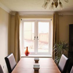 The Window Exchange: Residence 9