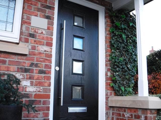 The Window Exchange: Apeer Door Builder