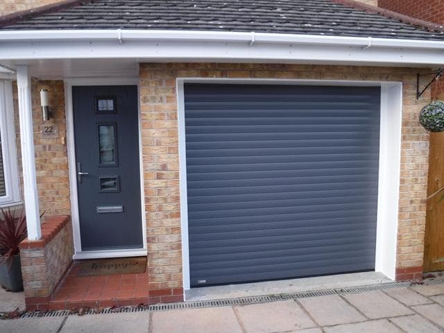 The Window Exchange: Insulated Roller Garage Doors